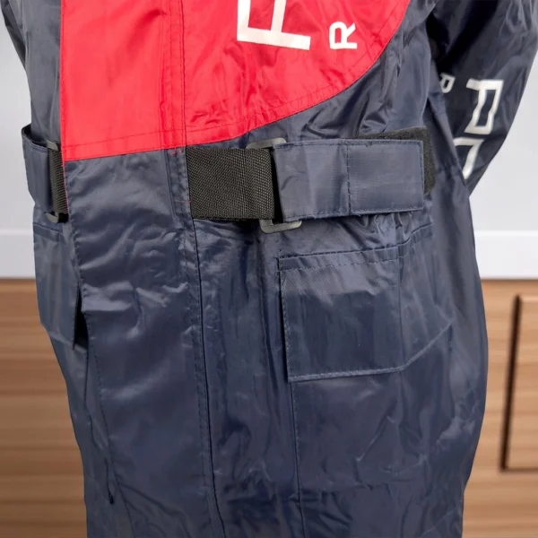 Pole raincoat blue red 15